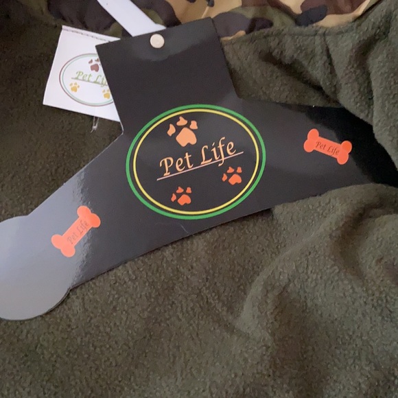 Pet rain jacket - Picture 7 of 7